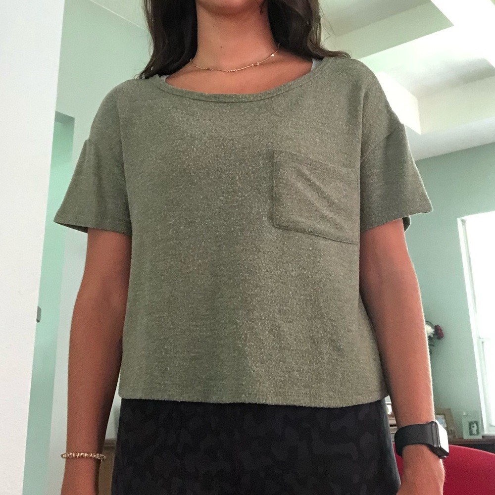 American Eagle Army Green Cropped Shirt